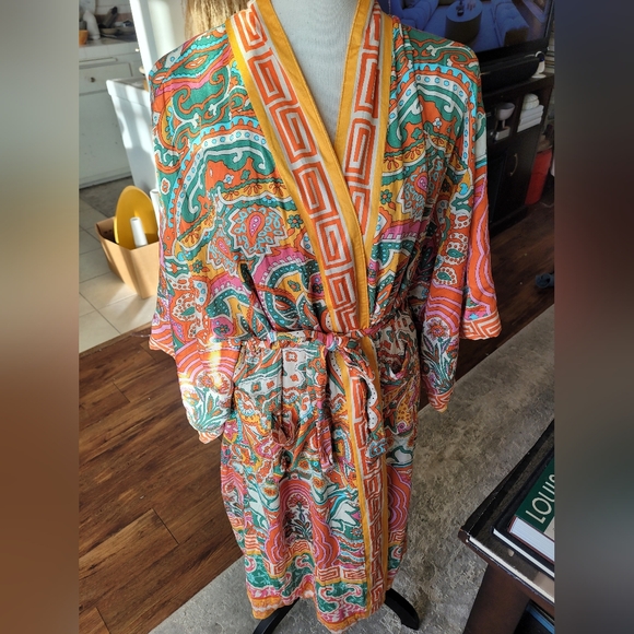Haute Hippie Jackets & Blazers - NWT Haute Hippie Multicolor Paisley Kimono